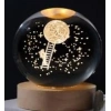 Dekoratif Merdiven Astronot Tasarımlı Ahşap altlıklı Işıklı Cam Küre Büyük Boy Cam:8cm Ahşap:2cm