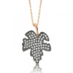 925 Ayar Gümüş Çınar Yaprağı Kadın Gümüş Kolye