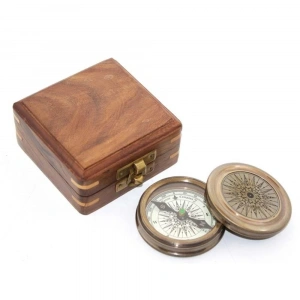 Ahşap Kutulu Pusula