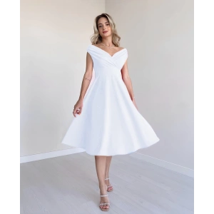 MDB Kadın Kısa Kollu Kruvaze Yaka Eteği Volanlı Krep Elbise