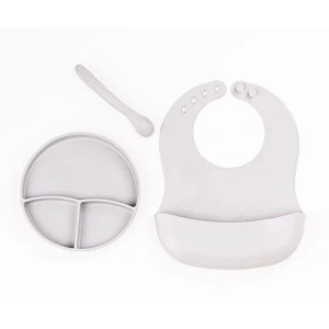 MDB Gri 3’lü Silikon Yemek Seti – Önlük + Diş Kaşıyıcılı Kaşık + Vakumlu Tabak