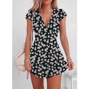 MDB Kadın Kısa Kollu Kruvaze Yaka Papatya Baskılı Krep Elbise