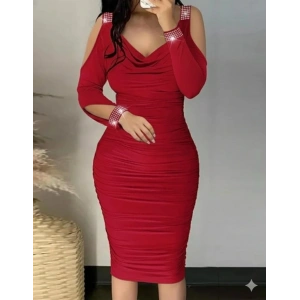 MDB Kadın Omuzlardan Açık Uzun Kollu Taşlı Degaje Yakalı Sandy Midi Elbise