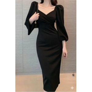 MDB Kadın Uzun Kollu Kalp Yakalı Midi Ithal Krep Elbise