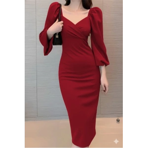 MDB Kadın Uzun Kollu Kalp Yakalı Midi Ithal Krep Elbise