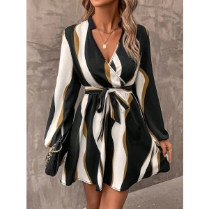 MDB Kadın Uzun Kollu Kruvaze Yakalı Desenli Modal Mini Elbise