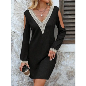 MDB Kadın Uzun Kollu Omuzdan Açık V Dantel Yakalı Mini Waffle Elbise