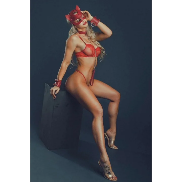 Arias Closet Kırmızı Maske, Tasma ve Kelepçe Harness Deri Set