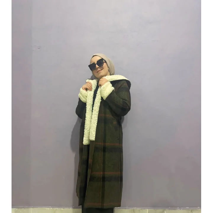 Kapşonlu kürklü kaban