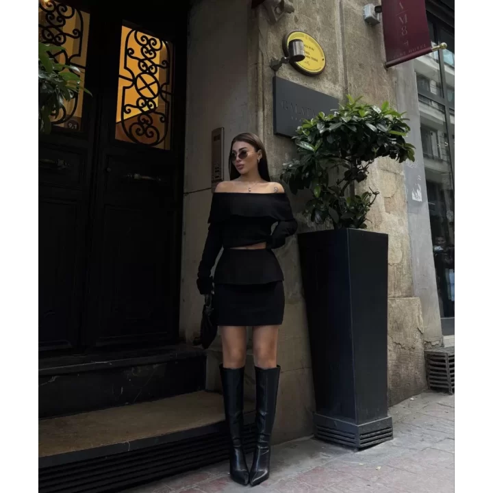 Straplez , Madonna , Carmen Yaka Croplu Mini Etekli ikili Takım Triko - Siyah