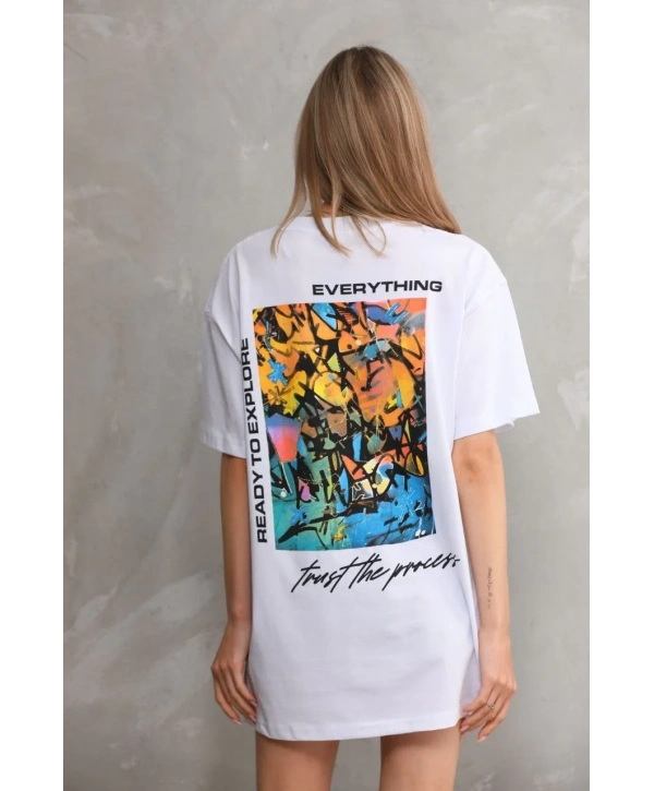 kadın Bisiklet Yaka Baskılı Oversize T-Shirt - Beyaz