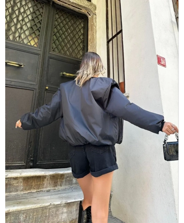 Kadın Oversize Bomber Ceket – Siyah, Fermuarlı, Sokak Modası Tarzı Mont - Siyah