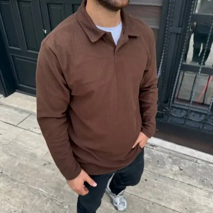 Erkek Fitilli Polar Sweatshirt – Düğmesiz Polo Yaka, Oversize Rahat Kalıp, Kalın Polar Kumaş, Kışlık ve Baharlık Şık Günlük Üst - Kahverengi
