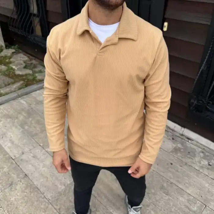 Erkek Fitilli Polar Sweatshirt – Düğmesiz Polo Yaka, Oversize Rahat Kalıp, Kalın Polar Kumaş, Kışlık ve Baharlık Şık Günlük Üst - Bej
