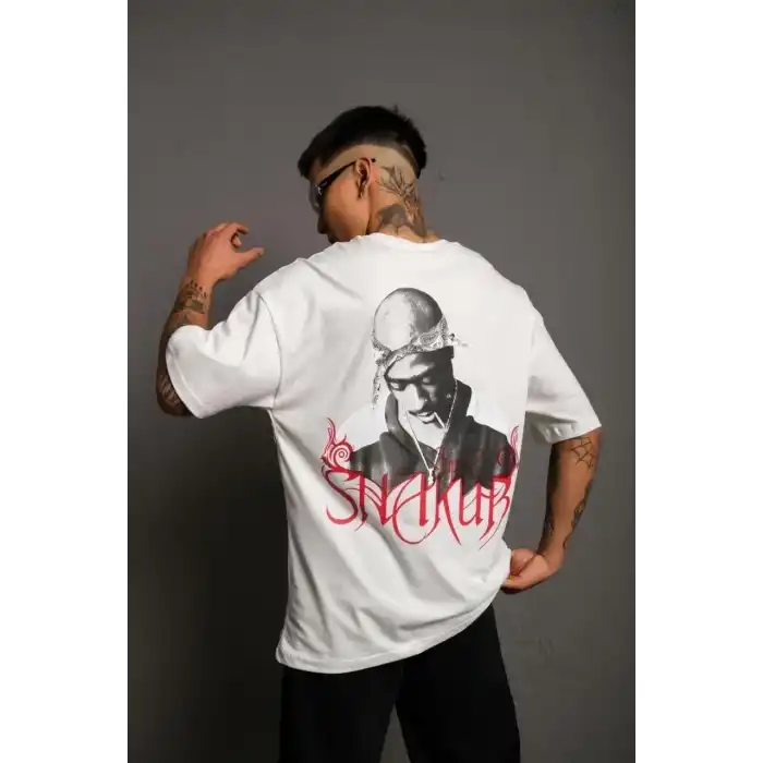 Erkek Oversize Tişört – Beyaz 24/1 Penye Kumaş, Bisiklet Yaka, Ön & Arka Baskılı, Streetwear Tarzı Rahat Büyük Kalıp T-Shirt- Beyaz