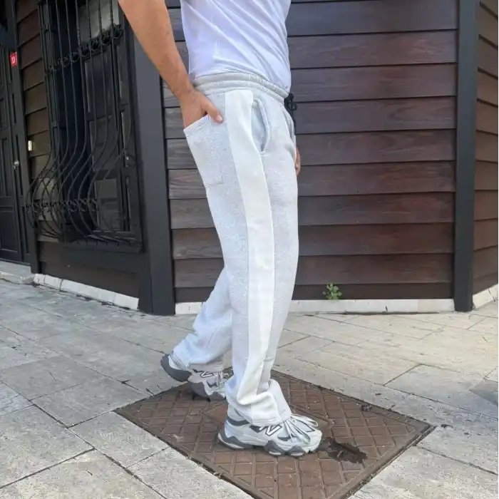 Erkek Üç İplik Kışlık Pamuklu Yandan Garneli Kalın Bej Şeritli Cepli Eşofman Altı - Gri