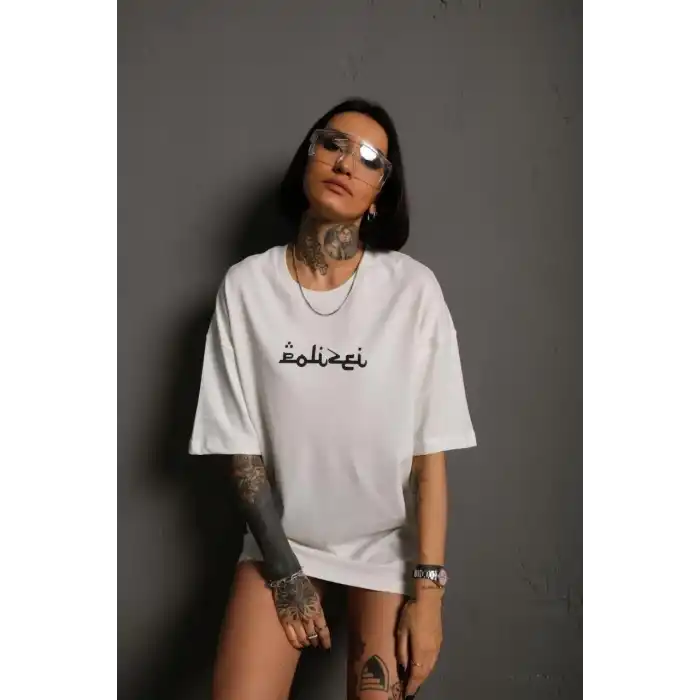 Kadın Bisiklet Yakalı Sırt Baskılı Oversize T-Shirt - Beyaz