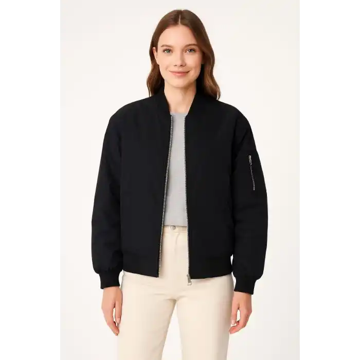 Kadın Bomber Mont Ceket – Fermuarlı, Kapitone İçi Astarlı, Su İtici Kumaş, Regular Fit, Yandan Cepli, Günlük Bahar & Kış Şık Rahat Stil - Siyah