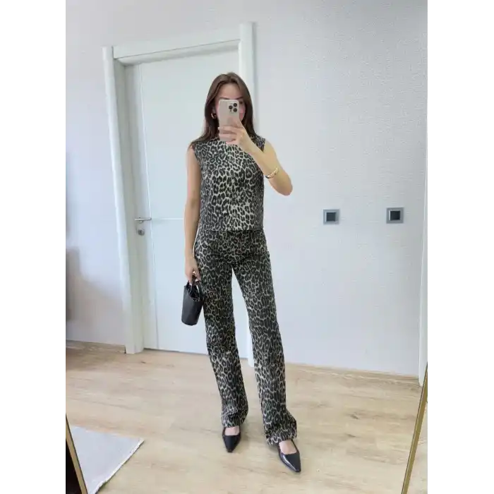 leopar desenli Düğmeli Bluzlu Pantolon İkili Takım -Leopar