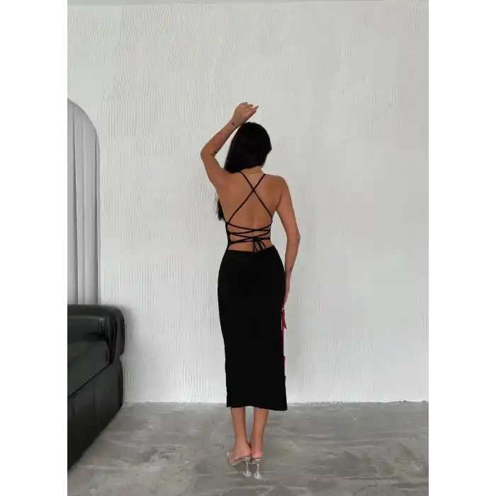 Sırt Bağlamalı Derin Yirtmaç Askılı Elbise - Siyah