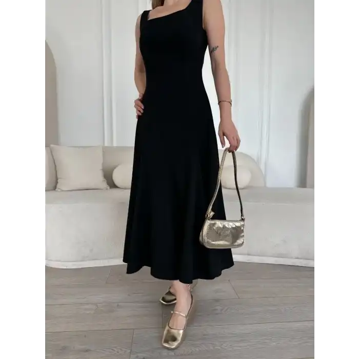 Sırt Dekolteli Kolsuz Uzun Elbise - Siyah