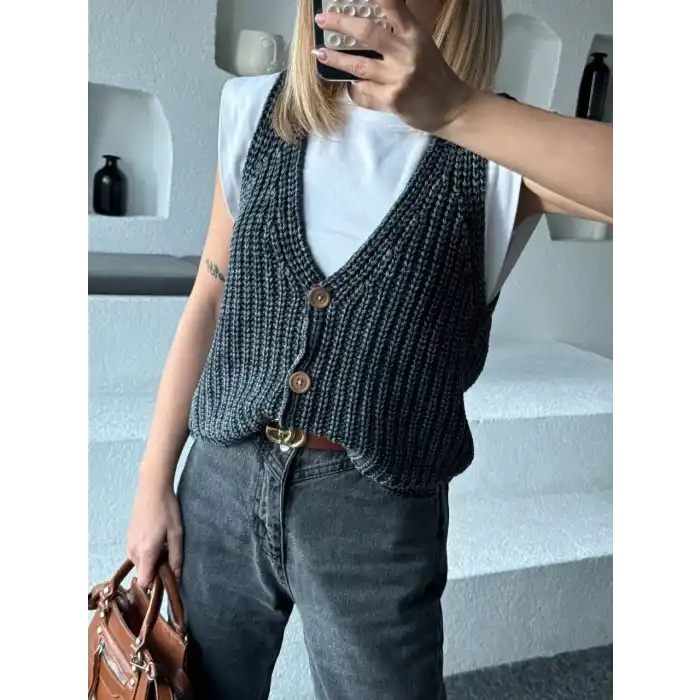 Triko Kolsuz Düğmeli Yelek - Siyah