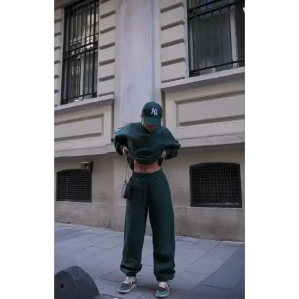 Bisiklet Yaka Nakış İşlemeli Üç İplik Sweat Takım - Yeşil