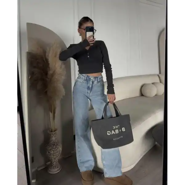 Düğme Detaylı Yıkamalı Crop