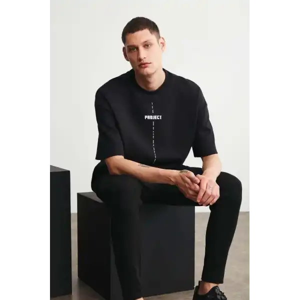 Erkek Baskılı T-Shirt Kısa Kol Bisiklet Yaka Regular Fit Rahat Kalıp Tişört - Siyah