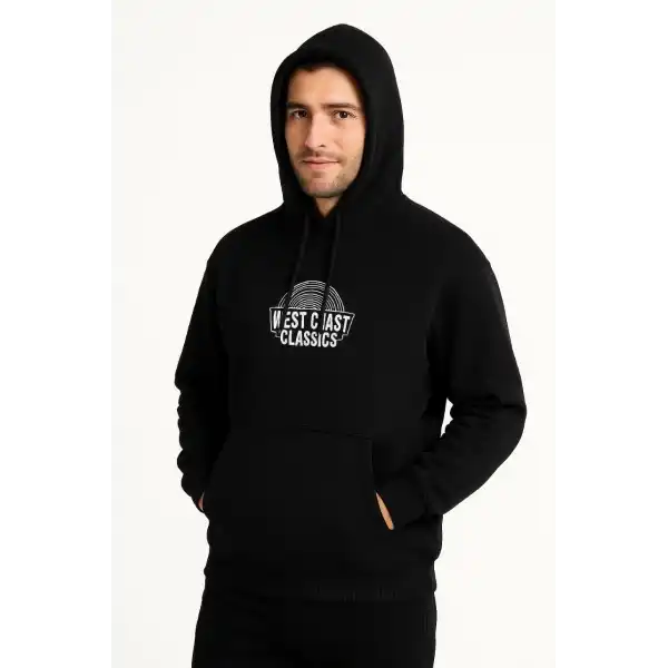 Erkek Kapşonlu Sweatshirt – Oversize Üç İplik Şardonlu Hoodie, “West Coast Classics” Ön & Arka Baskılı, Kanguru Cepli Kışlık Günlük Stil - Siyah