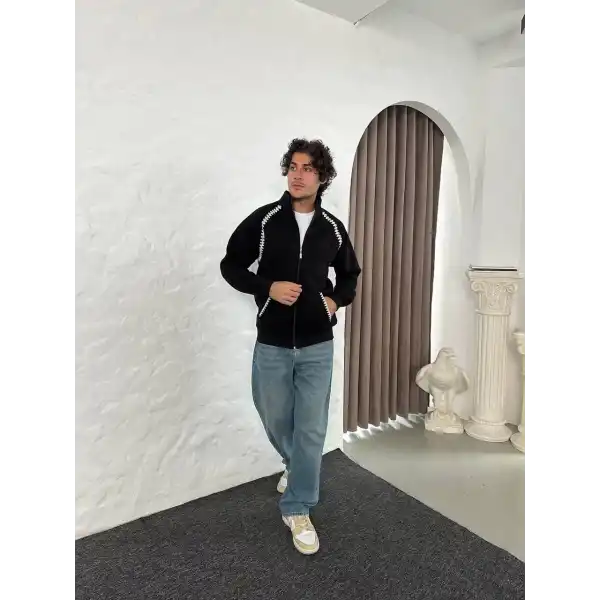 Erkek Oversize Dik Yaka Fermuarlı Sweatshirt - Zincir Nakışli Kanguru Cepli - Siyah