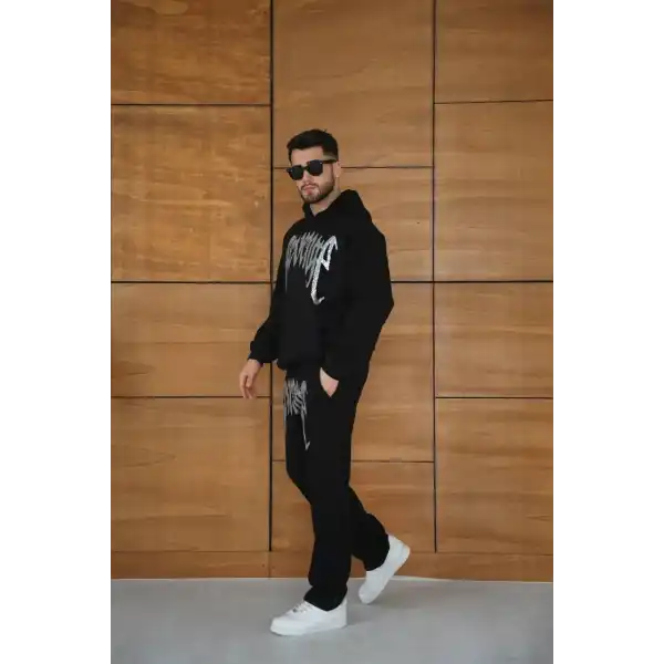 Erkek Premium Taş Baskılı Eşofman Takım Revenge Model (Siyah) Kapüşonlu Üst + Taşlı Baskılı Alt Modern Streetwear Tarzı Oversize Rahat Kalıp 3 iplik Pamuklu - Siyah