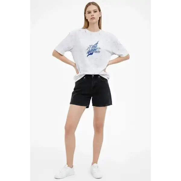 Kadın Asit Yıkamalı Oversize Tişört Bisiklet Yaka Kısa Kol T-shirt - Beyaz