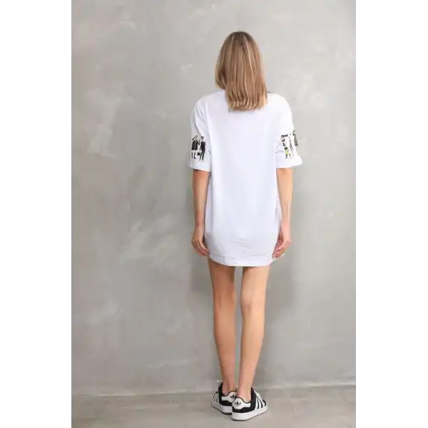 kadın Bisiklet Yaka Baskılı Oversize T-Shirt - Beyaz