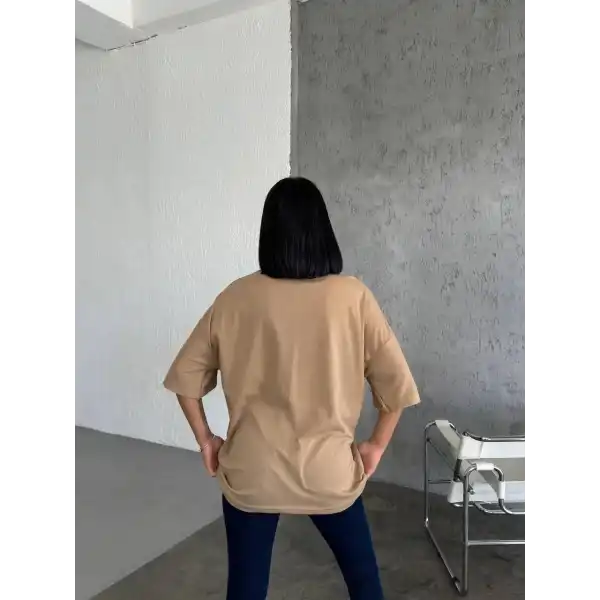 Kadın Düz T-Shirt Kısa Kol Bisiklet Yaka Oversize Rahat Kalıp Günlük Tişört - Bej