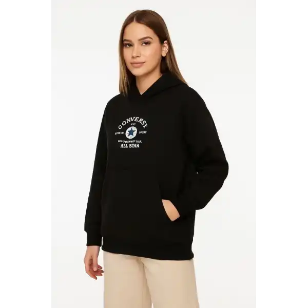 Kadın Kapşonlu Sweatshirt – Üç İplik Şardonlu Kumaş, Oversize Fit, Ön & Arka Baskılı, Kanguru Cepli, Kışlık Rahat Hoodie- Siyah