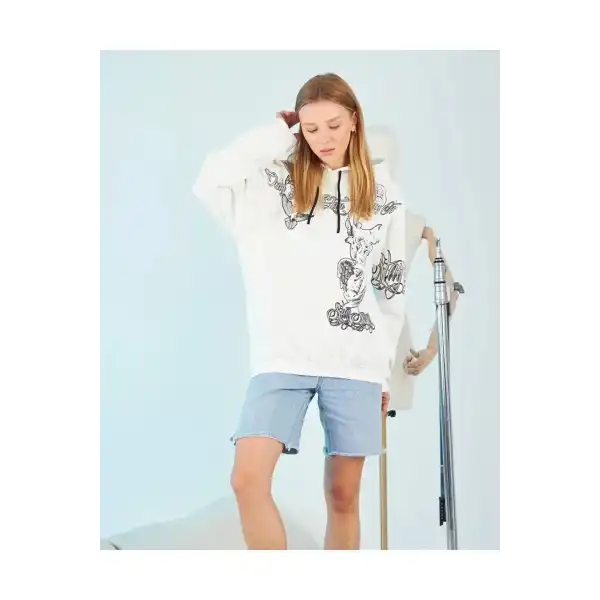 Kadın Oversize Kapüşonlu Baskılı 3 İplik Pamuklu Hoodie Sweatshirt - Beyaz