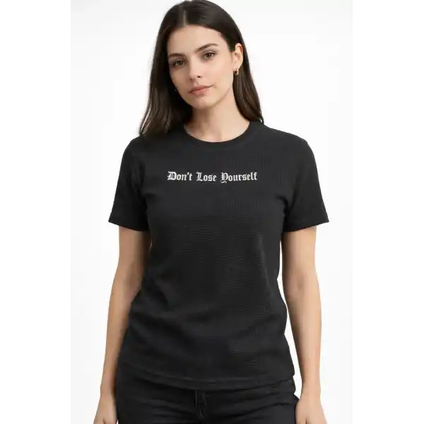Kadın Wafıl Kumaş Tişört Regular Kalıp Bisiklet Yaka Baskılı T-Shirt - Siyah
