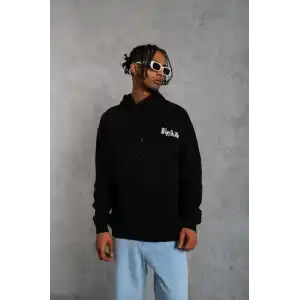 Erkek Oversize Üç İplik Kapüşonlu Sweat – Siyah Kol ve Etek Ribana Detaylı, Ön ve Sırt Baskılı, Kanguru Cepli Rahat Kalıp Model