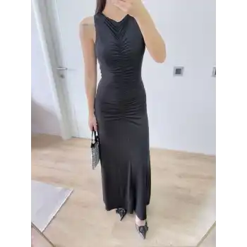 Bürümcük Kumaşlı İçi Astarlı Üzgülü Kolsuz Büzgülü Uzun Elbise - Siyah