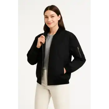 Kadın Bomber Mont Ceket – Fermuarlı, Kapitone İçi Astarlı, Su İtici Kumaş, Regular Fit, Yandan Cepli, Günlük Bahar & Kış Şık Rahat Stil - Siyah