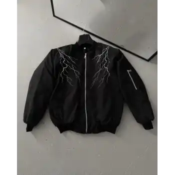 Unisex Siyah Bomber Mont – Beyaz Şimşek Desenli, Fermuarlı Cepli, Kapitone Astarlı Sokak Stili Günlük Ceket - Siyah