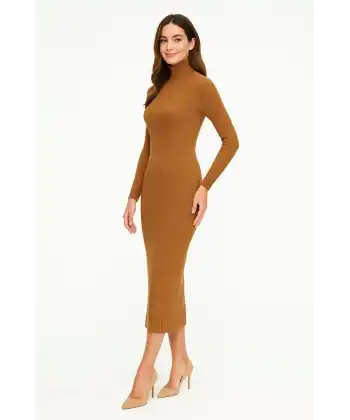 Kadın Boğazlı Triko Elbise – Uzun Fitilli Esnek Dokuma, Tam Kalıp, Kışlık & Baharlık Şık Rahat Stil, 130 cm Midi Boy Elbise - Kahverengi