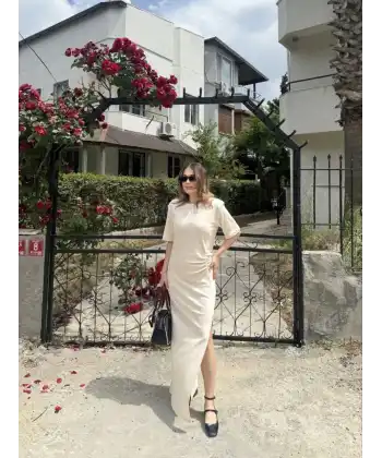 Kadın Kısa Kollu Uzun Yandan Yırtmaçlı Elbise - Bej