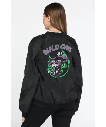 Kadın Wild One Baskılı Bomber Mont – Siyah Renk, Oversize Rahat Kalıp, Fermuarlı, Cepli, Günlük Şık Kapitone Mont - Siyah