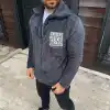 Erkek Polar Fermuarlı Sweatshirt – Kapüşonsuz, Cepli, Yumuşak Dokulu, Oversize Rahat Kalıp, Kışlık Sıcak Tutan Fermuarlı Üst - Füme