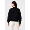 Kadın Bomber Mont Ceket – Fermuarlı, Kapitone İçi Astarlı, Su İtici Kumaş, Regular Fit, Yandan Cepli, Günlük Bahar & Kış Şık Rahat Stil - Siyah