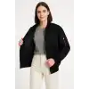 Kadın Bomber Mont Ceket – Fermuarlı, Kapitone İçi Astarlı, Su İtici Kumaş, Regular Fit, Yandan Cepli, Günlük Bahar & Kış Şık Rahat Stil - Siyah
