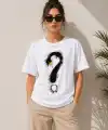 Kadın Kuğu Figürlü Soru İşareti Baskılı Tişört Kısa Kol T-Shirt - Beyaz