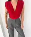Kadın Vatkalı Kolsuz V Yaka Drapeli Crop Bluz Likralı Fit - Kırmızı